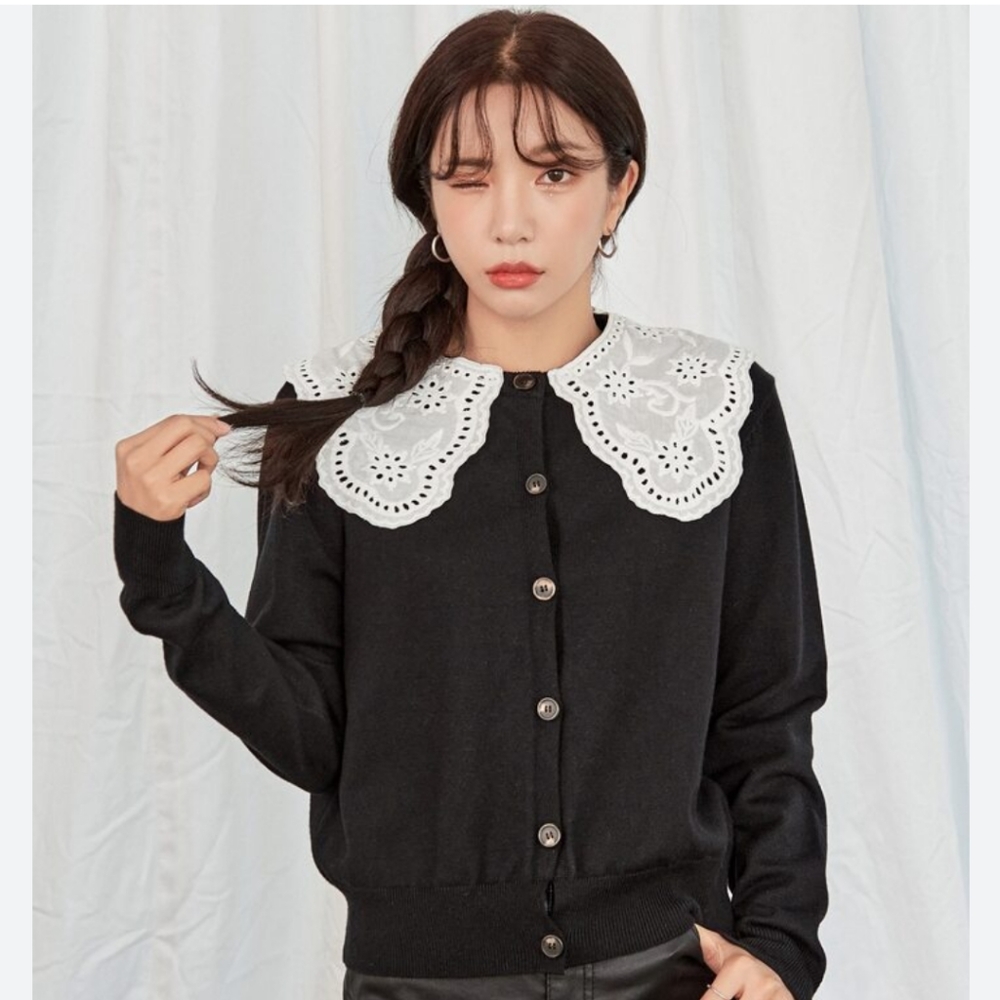 Nilani Black Sweater